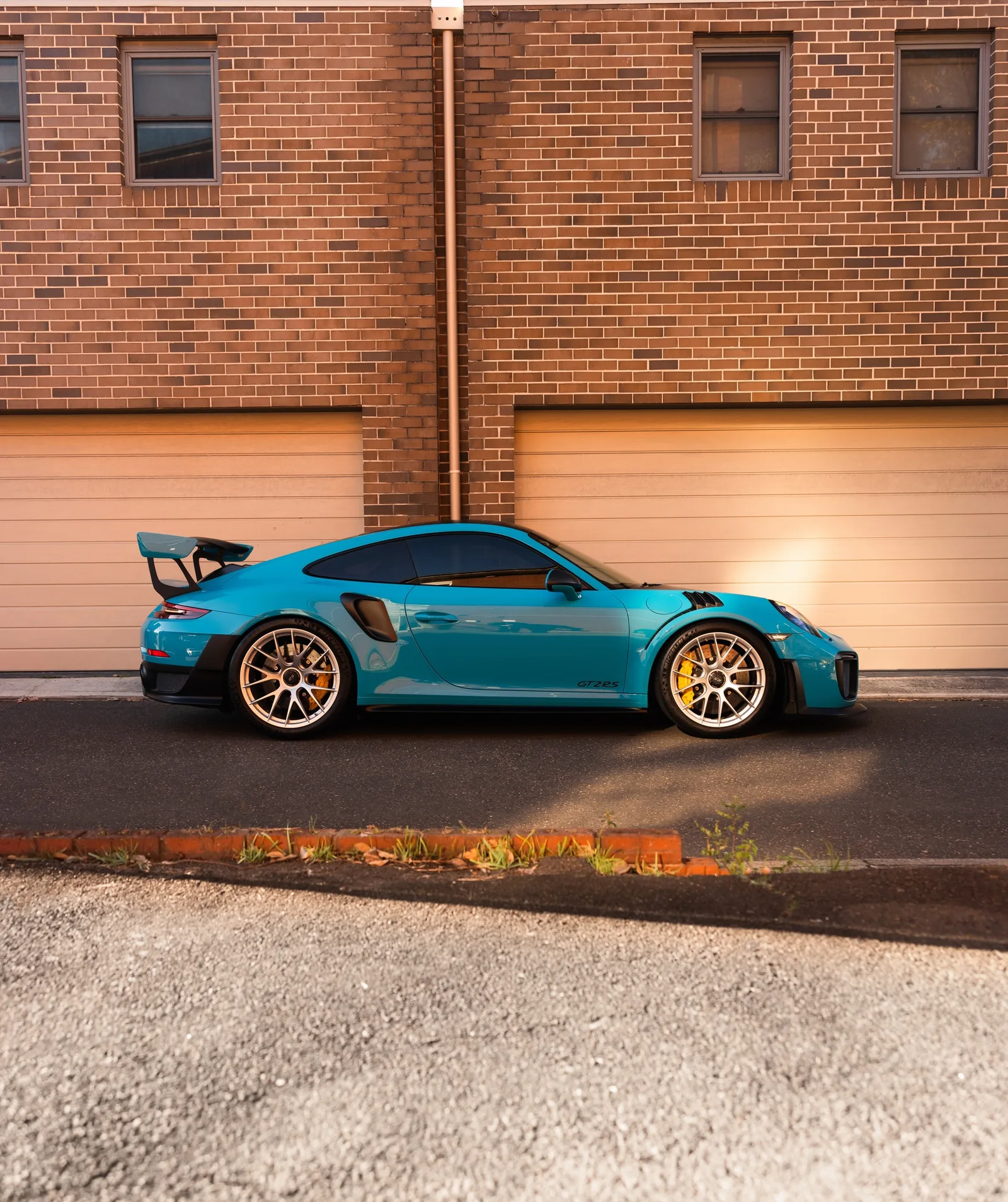 Miami Blue Porsche 911 GT2 RS protected in paint protection film by Roadbloc