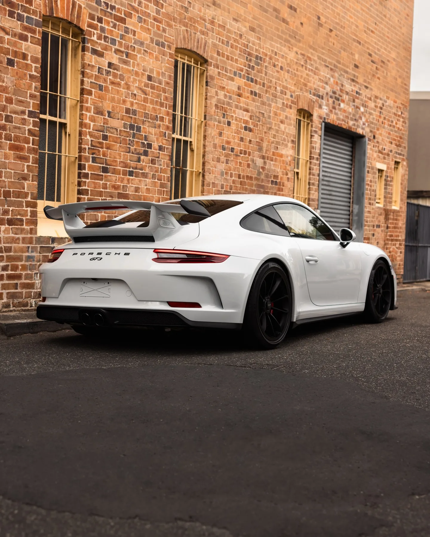 White Porsche 991.2 GT3 protected and ceramic coated by Roadbloc