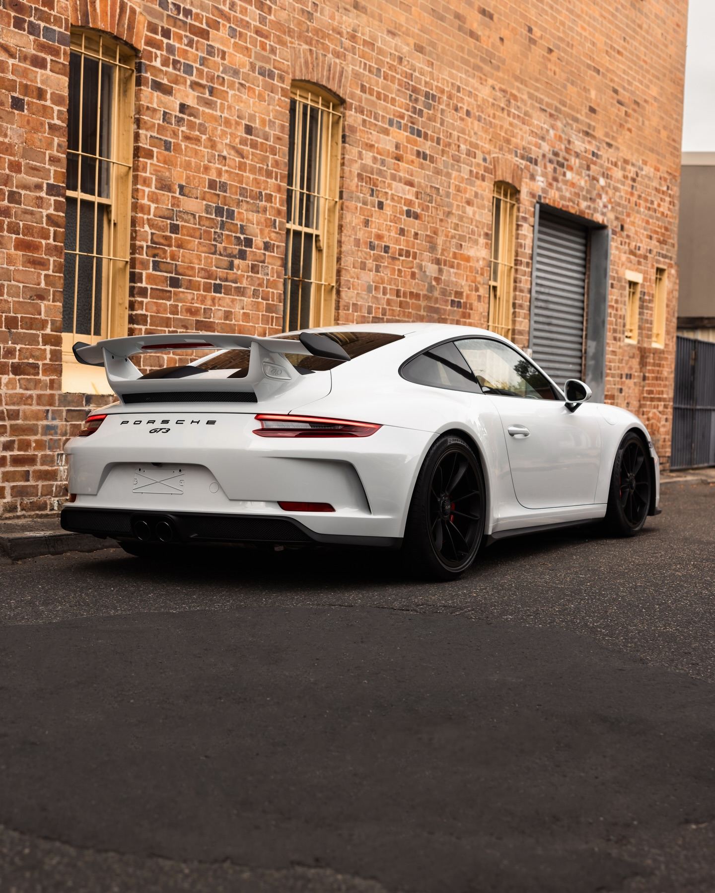 White Porsche 991.2 GT3 protected and ceramic coated by Roadbloc