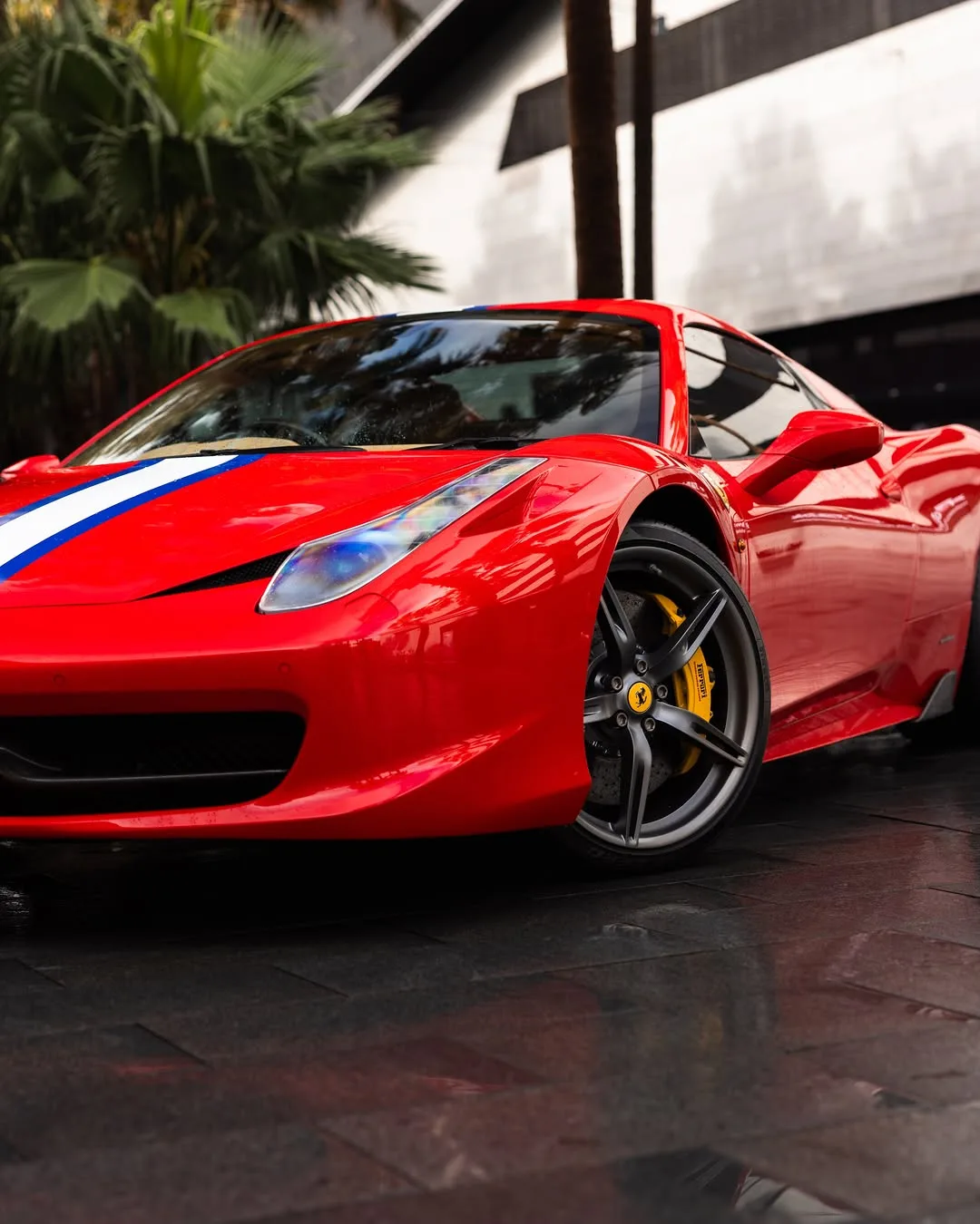 Ferrari 458 changed from grey to Rosso Red with colour paint protection film by Roadbloc