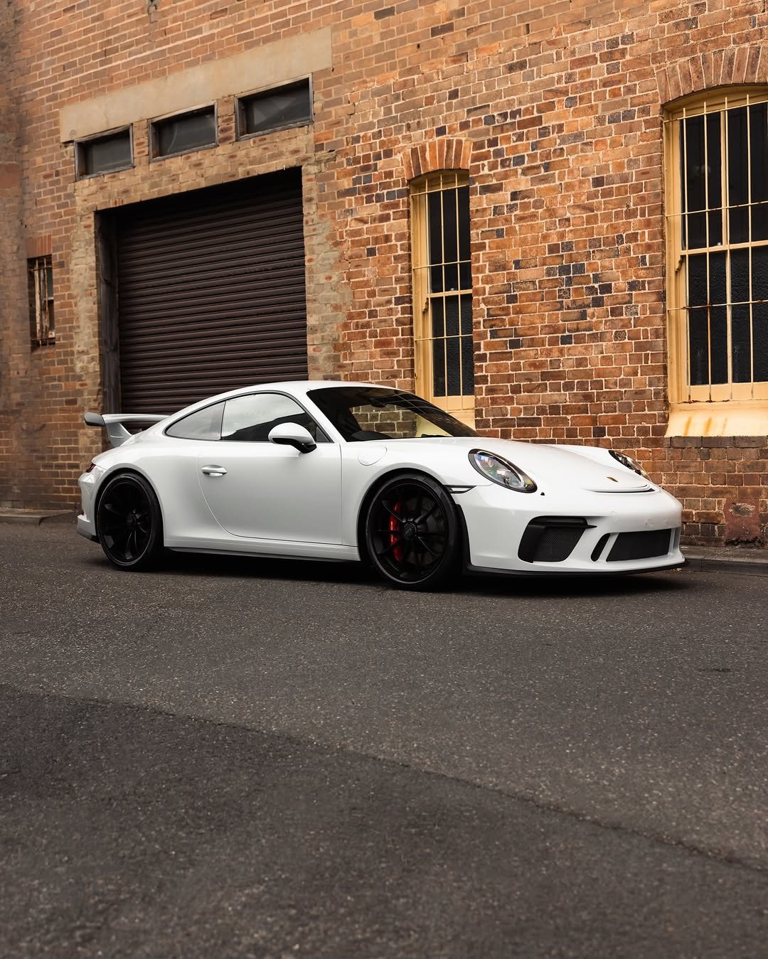 White Porsche 991.2 GT3 protected and ceramic coated by Roadbloc